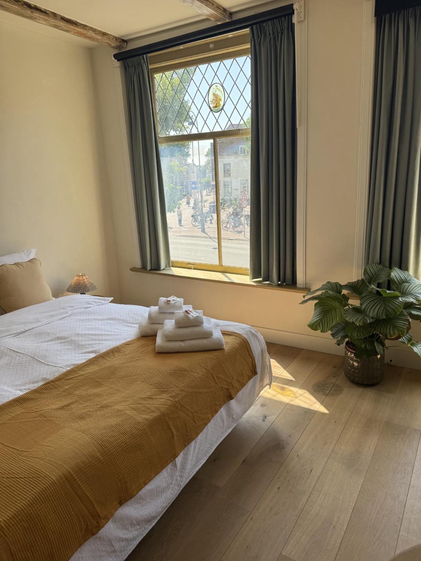 The Hazel House Bed & Breakfast Haarlem Ngoại thất bức ảnh